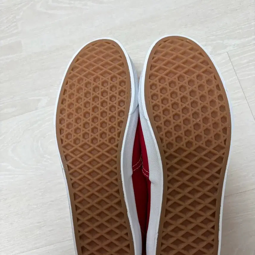 [SOLD OUT] 반스 어센틱 레드 캔버스 스니커즈