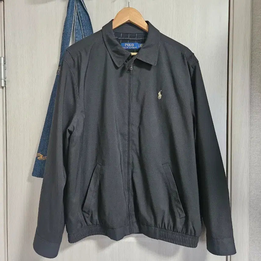 [SOLD OUT] 폴로 랄프로렌 바이스윙 L 신품급 qr 됨 바람막이 블랙