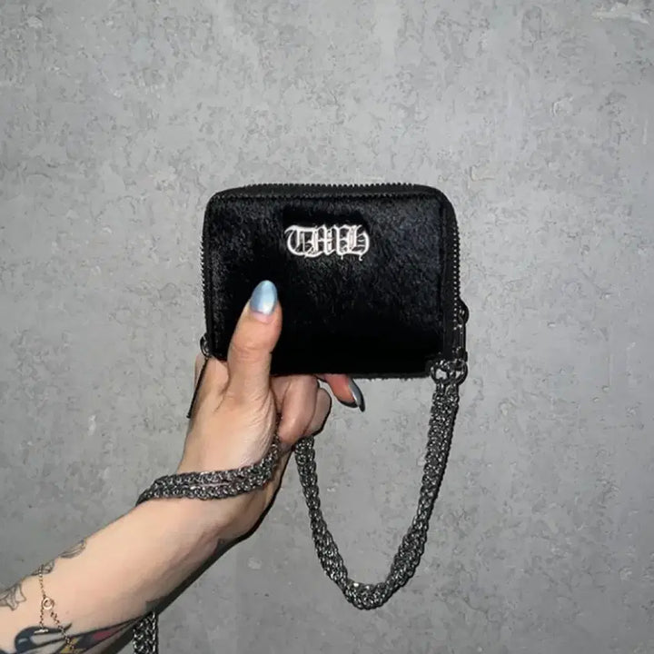[BUNJANG] The Mysterious Hotel Cow Hair Wallet Bag / 미스테리어스호텔 더미스테리어스호텔 COW HAIR WALLET BAG