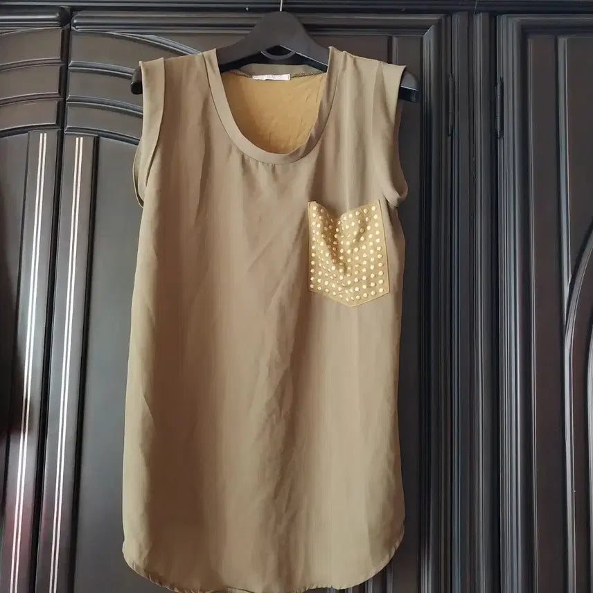 [BUNJANG] JUNI Khaki Blouse / JUNI블라우스  카키색
