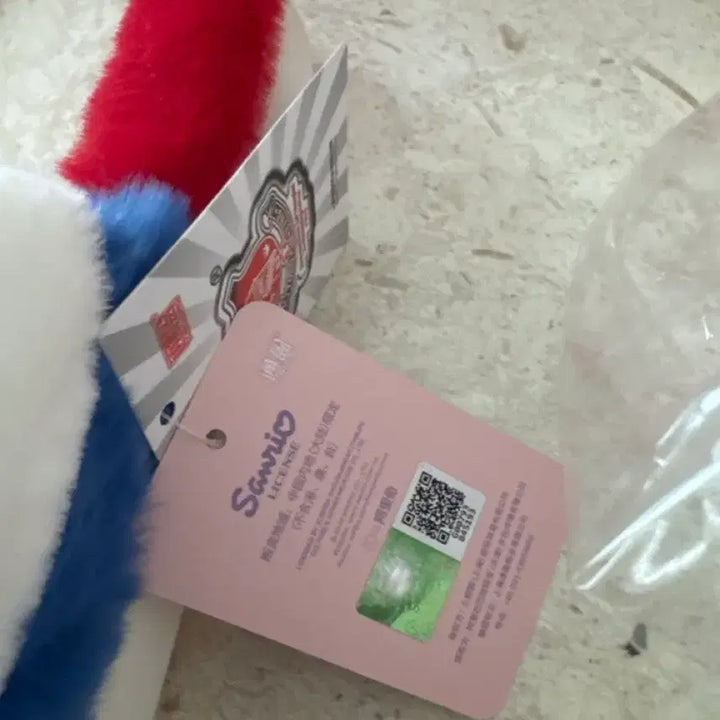 [BUNJANG] Hello Kitty Fluffy Slippers (230-235) - Indoor Use / 헬로키티 털 슬리퍼 실내화 230-235
