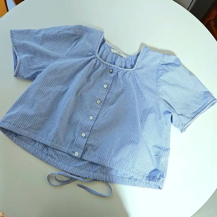 [BUNJANG] FRRW Summer Short Sleeve Blouse / frrw 여름 반팔 블라우스(새상품)