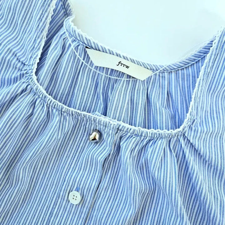 [BUNJANG] FRRW Summer Short Sleeve Blouse / frrw 여름 반팔 블라우스(새상품)