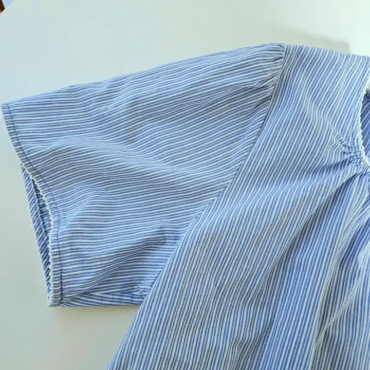 [BUNJANG] FRRW Summer Short Sleeve Blouse / frrw 여름 반팔 블라우스(새상품)