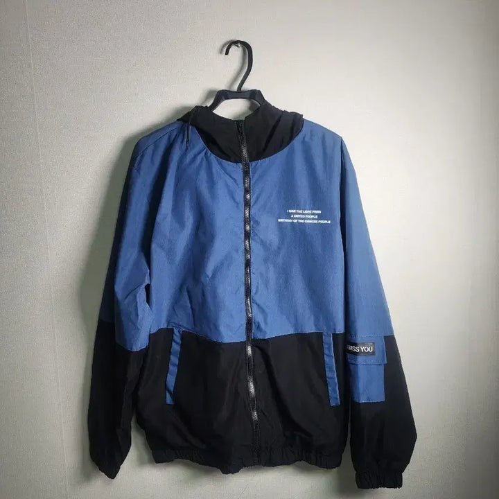 [SOLD OUT] 블루/블랙 배색 바람막이 4XL