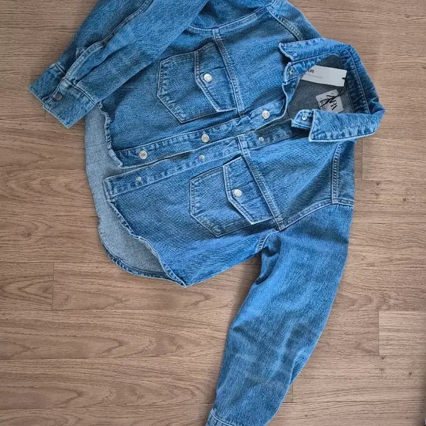 [BUNJANG] ZARA Denim Shirt Jacket (S Size) / 자라 셔츠형 자켓 s사이즈 새상품