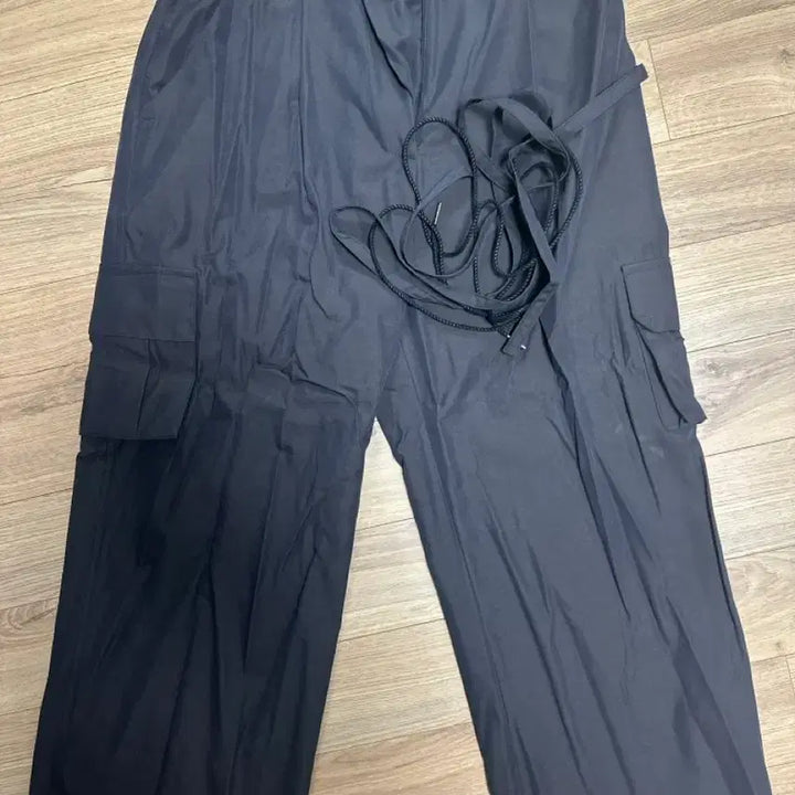 [BUNJANG] Poeto Glady Pants / 포에토 2 string glady pants 스몰