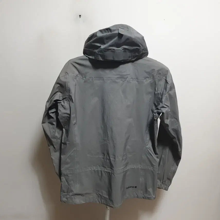 [BUNJANG] Lafuma Hooded Windbreaker Jacket (Size 100) / 라푸마 후드바람막이점퍼/100