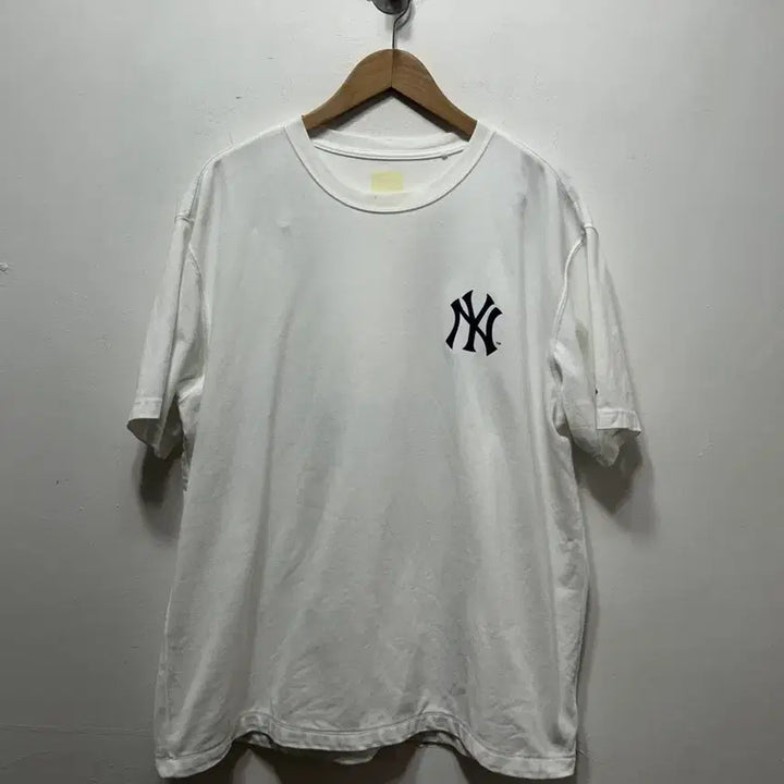 [BUNJANG] New York Yankees NY White Short Sleeve T-shirt 2XL / 뉴욕 양키스 NY 화이트 반팔 티셔츠 2XL