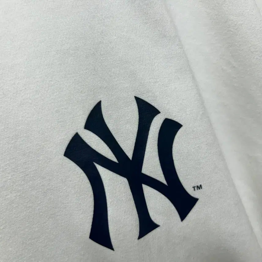 [BUNJANG] New York Yankees NY White Short Sleeve T-shirt 2XL / 뉴욕 양키스 NY 화이트 반팔 티셔츠 2XL
