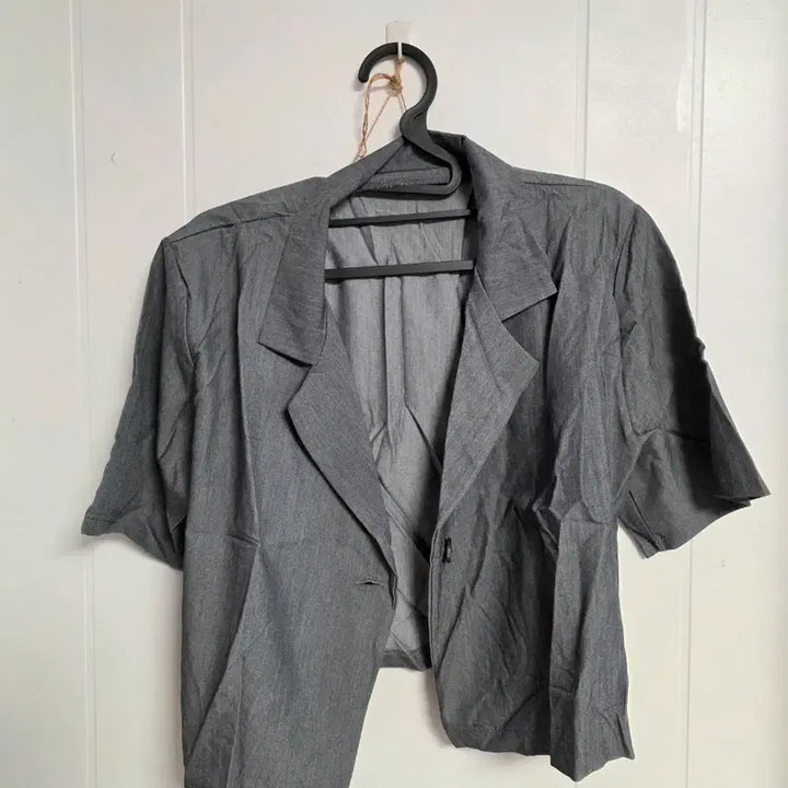 [SOLD OUT] 크롭 반팔쟈켓 새거 77까지