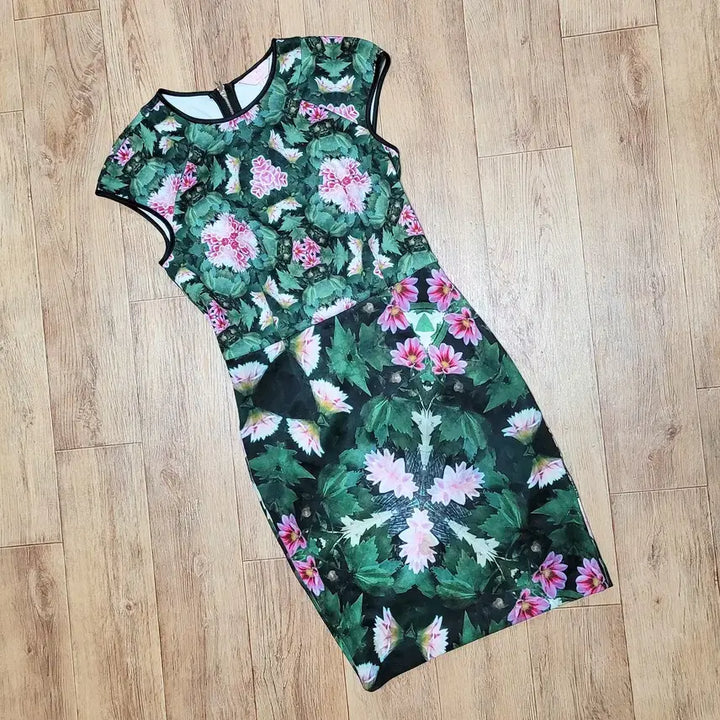 [BUNJANG] Ted Baker Natural Kingdom Geo Dress / 테드베이커(TED BAKER) 내츄럴 킹덤 지오 원피스 44