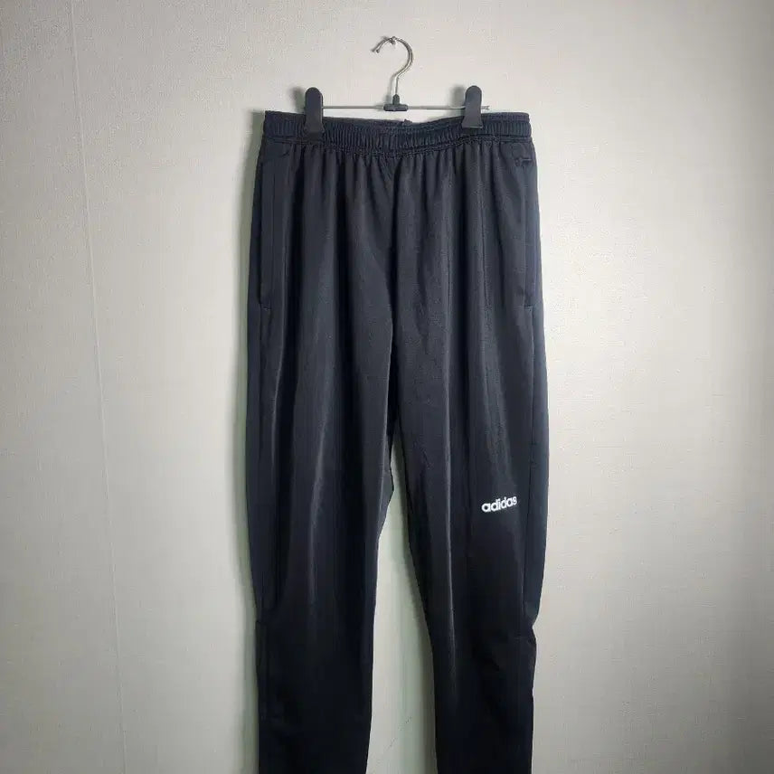 [SOLD OUT] 아디다스 트레이닝 팬츠 XL 블랙