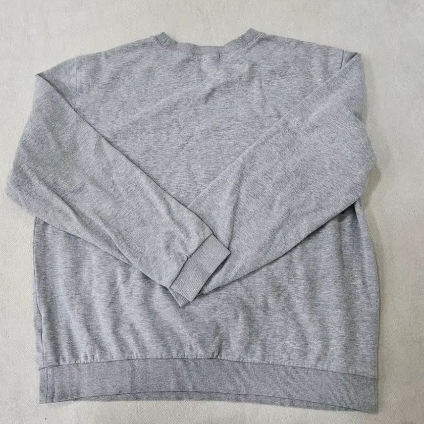 [BUNJANG] Guess Triangle Logo Sweatshirt Gray / 게스 삼각 로고 맨투맨 그레이