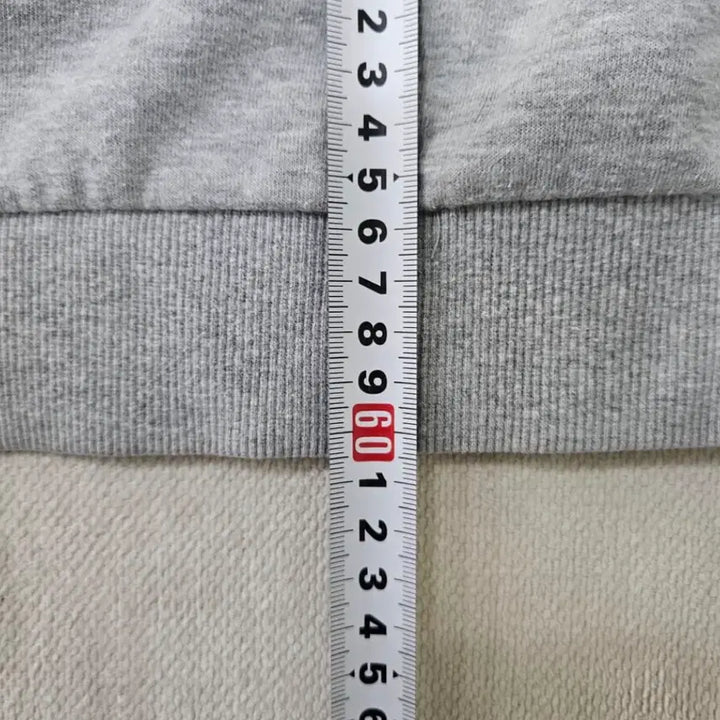 [BUNJANG] Guess Triangle Logo Sweatshirt Gray / 게스 삼각 로고 맨투맨 그레이