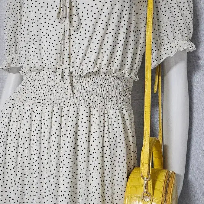 [BUNJANG] Ivory Polka Dot Stretchy Dress - Size M / 아이보리 땡땡이 스판기 좋은 원피스..택 엠