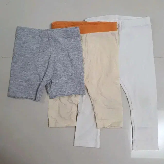[BUNJANG] Moi-Moi Baby Ribbed Leggings (White, Beige, Gray) - Sizes 90, 100 / 아기 모이몰른 쫄바지 90  100 3개 일괄