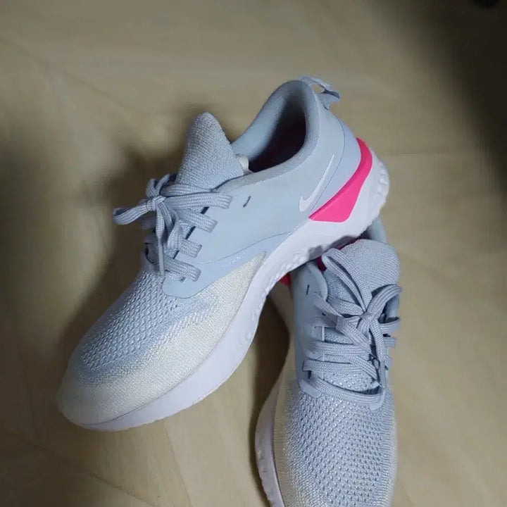 [BUNJANG] Nike React Running Shoes Blue/Pink 240 / NIKE  나이키 리액트 런닝화 블루/핑크  240