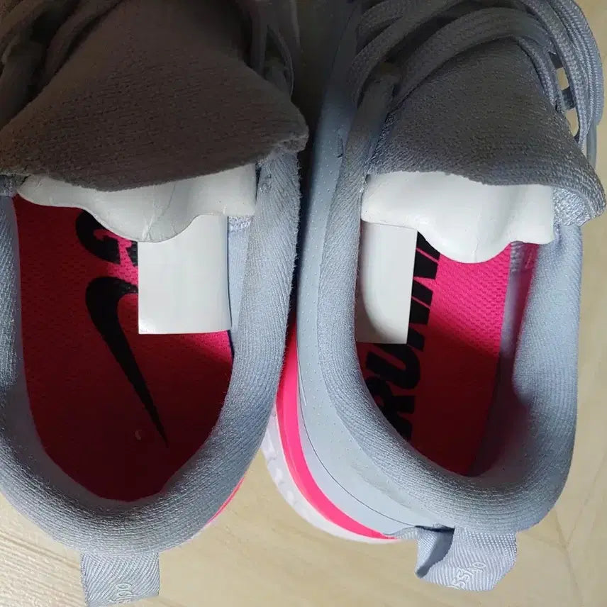 [BUNJANG] Nike React Running Shoes Blue/Pink 240 / NIKE  나이키 리액트 런닝화 블루/핑크  240