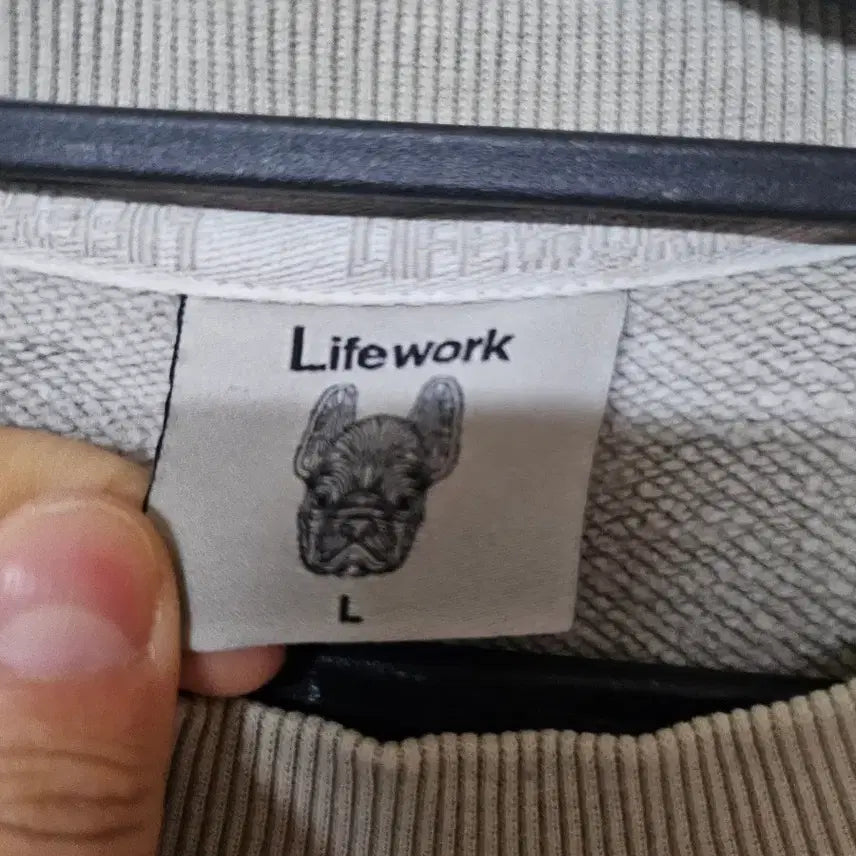 [BUNJANG] Life Work Dog Pocket Sweatshirt L / 라이프워크 강아지 포켓 맨투맨 티셔츠 L