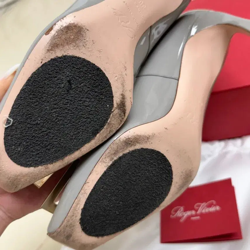[BUNJANG] Roger Vivier Trumpet Pumps Gray 36 Shoes / 로저비비에 트럼펫 펌프스 그레이 36(230)사이즈팝니다