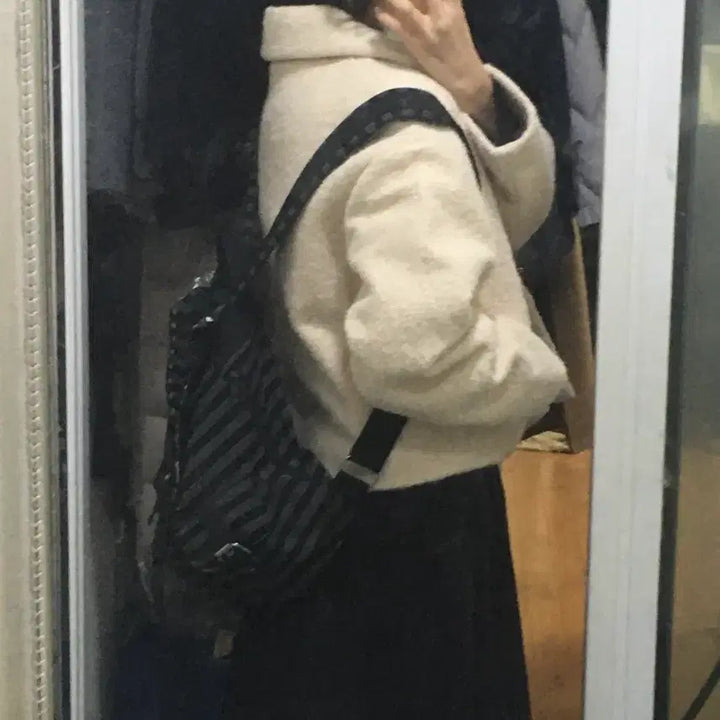 [BUNJANG] Chicks Stripe Stud Pocket Backpack (Black) / 키링 무료+칙스 스트라이프 스터드 포켓 백팩(블랙)