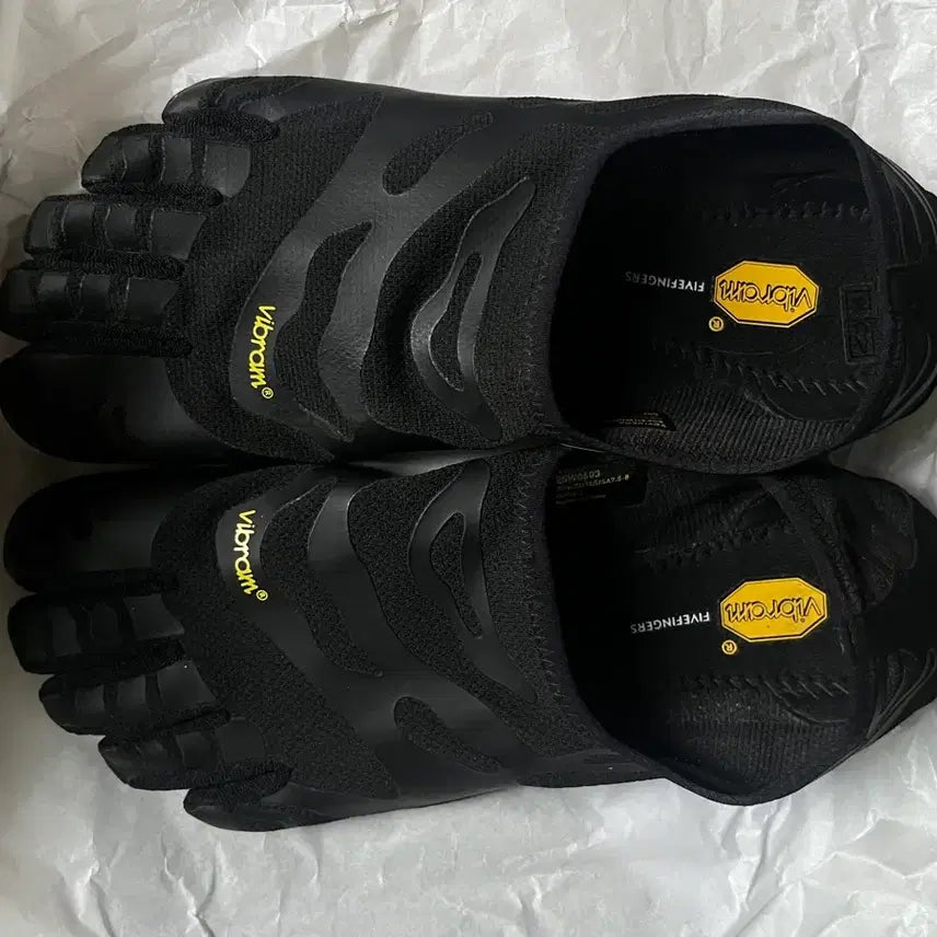 [BUNJANG] Vibram FiveFingers Black 38 Size / 26SS 비브람파이브핑거스 블랙 38사이즈 1회 착용