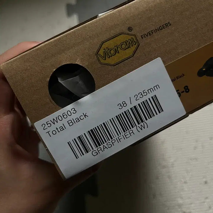 [BUNJANG] Vibram FiveFingers Black 38 Size / 26SS 비브람파이브핑거스 블랙 38사이즈 1회 착용