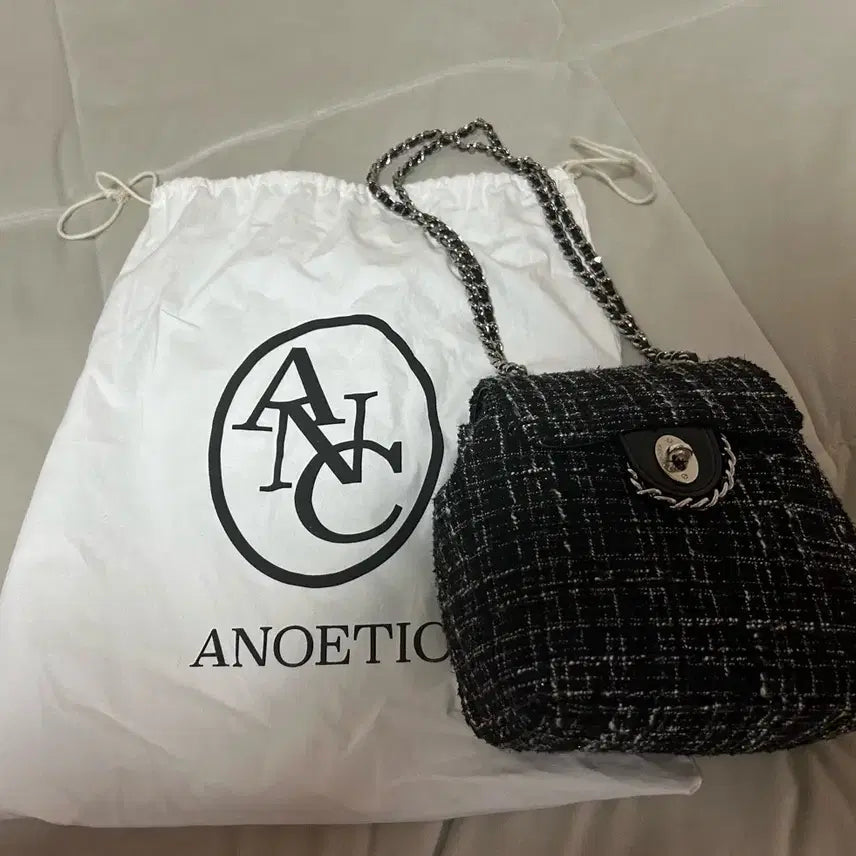 [BUNJANG] Anotheic Tweed Chain Bag / 아노에틱 가방 트위드 체인백 블랙