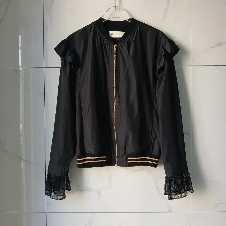 [SOLD OUT] 잇미샤 블랙 레이스 바람막이 자켓