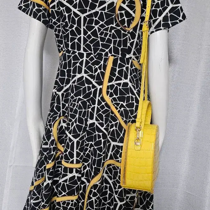 [BUNJANG] Black and Yellow Button and Zipper Dress / 검정 노랑 단추 자크 원피스