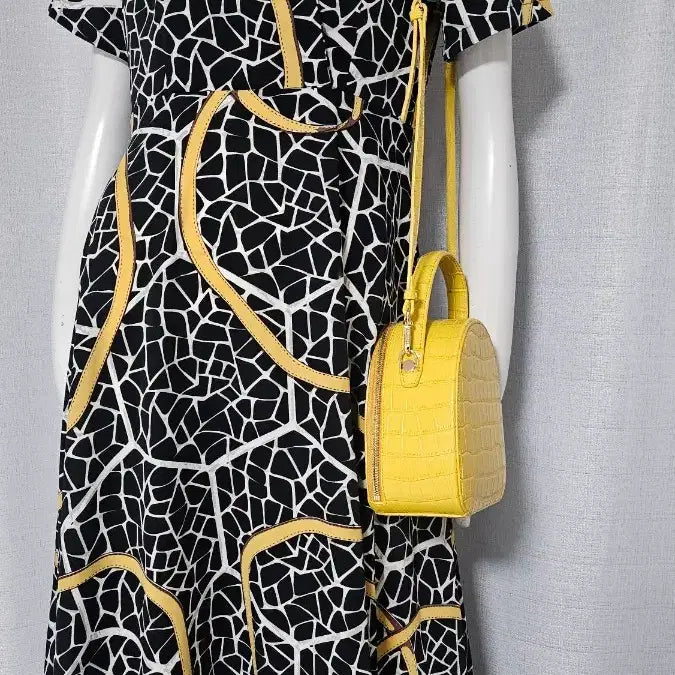[BUNJANG] Black and Yellow Button and Zipper Dress / 검정 노랑 단추 자크 원피스
