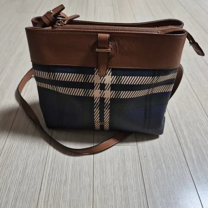 [BUNJANG] Beanpole Check Crossbody Bag Brown / 빈폴 체크 크로스백 브라운