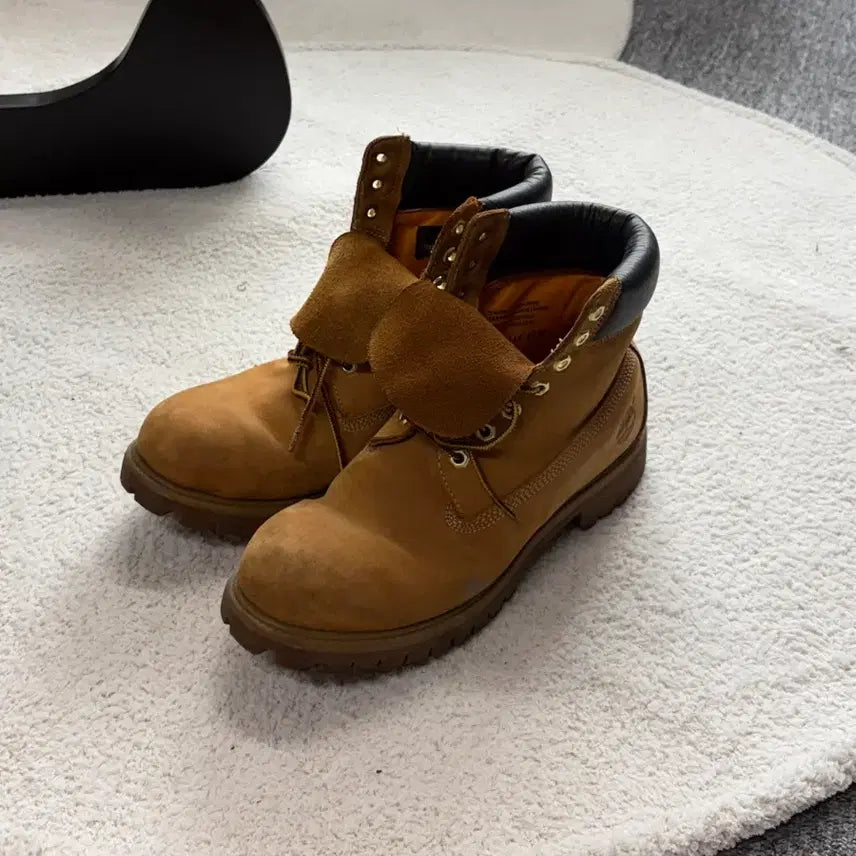 [SOLD OUT] 팀버랜드 프리미엄 9.5M 사이즈 (275-280)