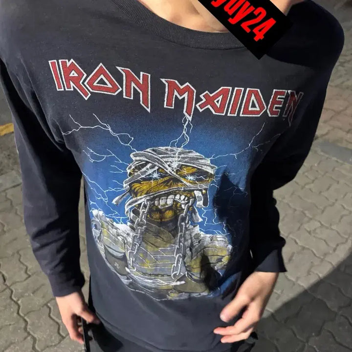[BUNJANG] Iron Maiden World Slavery Longsleeve T-Shirt / 80s Iron maiden world slavery longsleeve