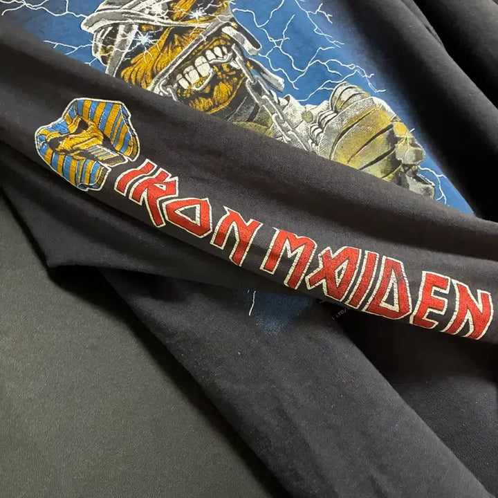 [BUNJANG] Iron Maiden World Slavery Longsleeve T-Shirt / 80s Iron maiden world slavery longsleeve