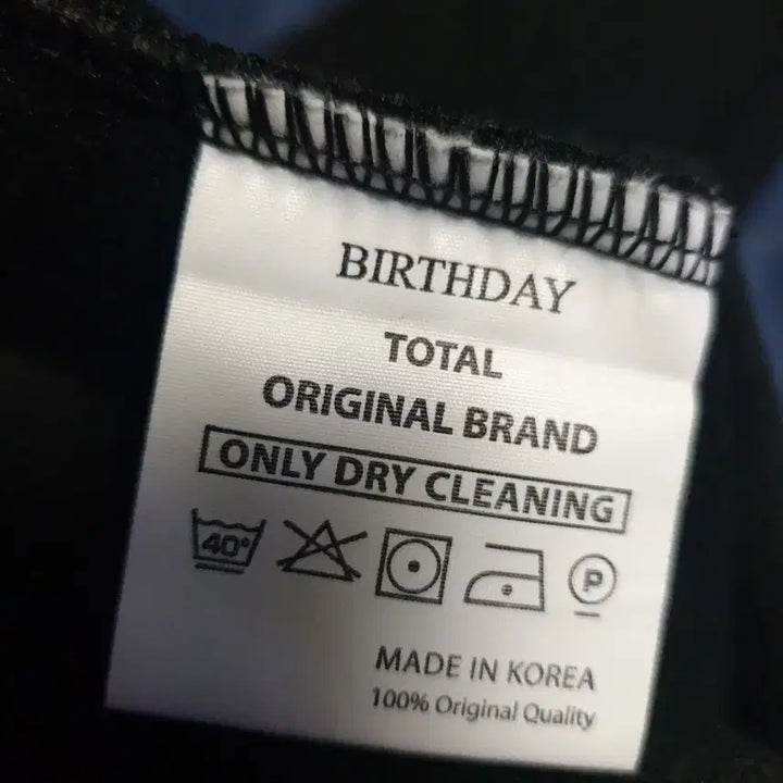 [SOLD OUT] (보세) BIRTHDAY 투아웃포켓 크롭 코트 자켓 (F)
