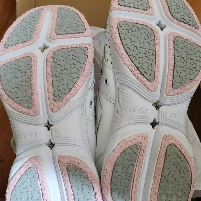 [BUNJANG] Comfosta Nursing Shoes / 콤포스타 간호화