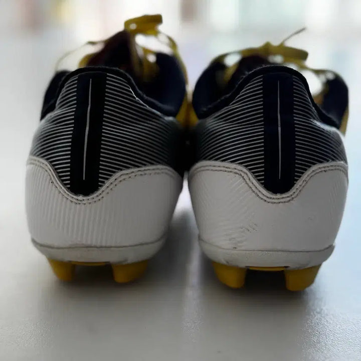 [BUNJANG] Adidas Soccer Cleats Yellow/Black 270 / 아디다스 축구화 옐로우/블랙  270