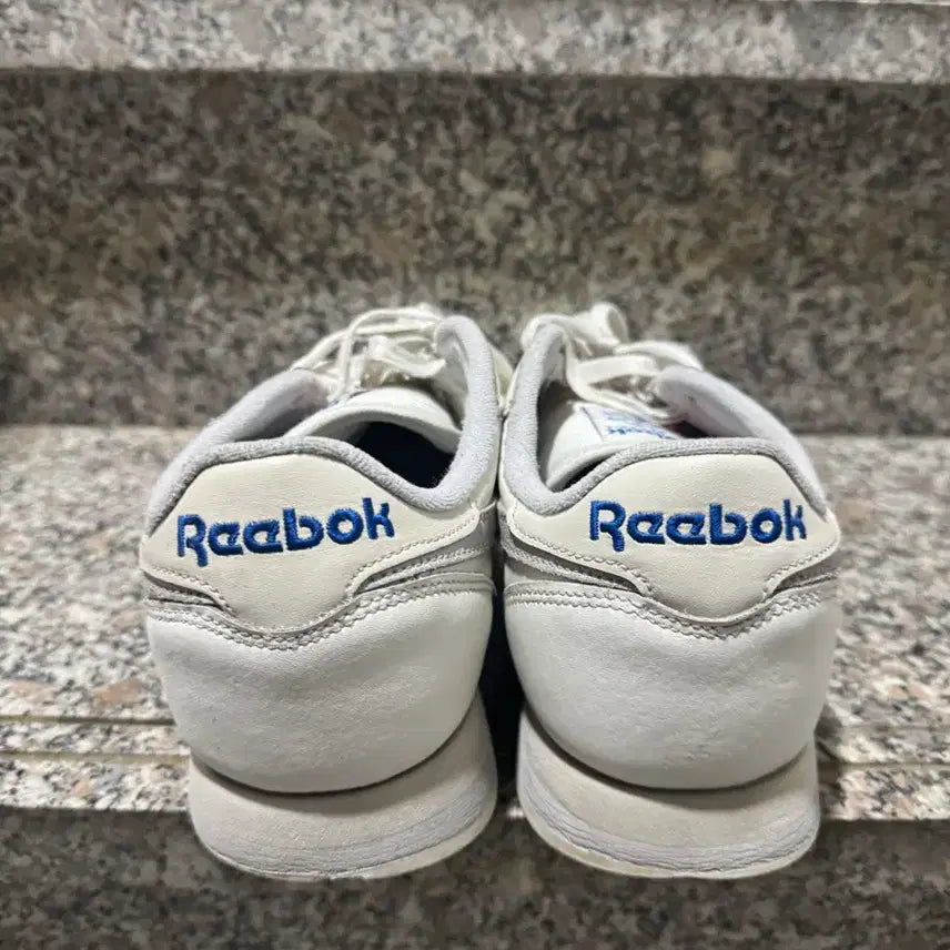 [BUNJANG] Reebok Classic Sneakers / 리복 REEBOK 클래식 270-275 사이즈