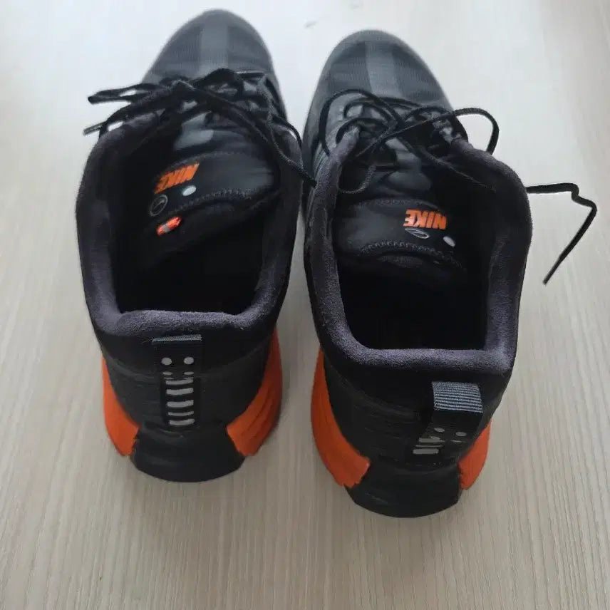 [BUNJANG] Nike Lunar Black and Safety Orange Running Shoes / 나이키 루나 블랙 앤 세이프티 오렌지 남성 런닝화 280mm