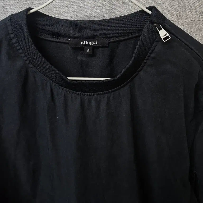 [SOLD OUT] 알레그리 집업 티셔츠 S