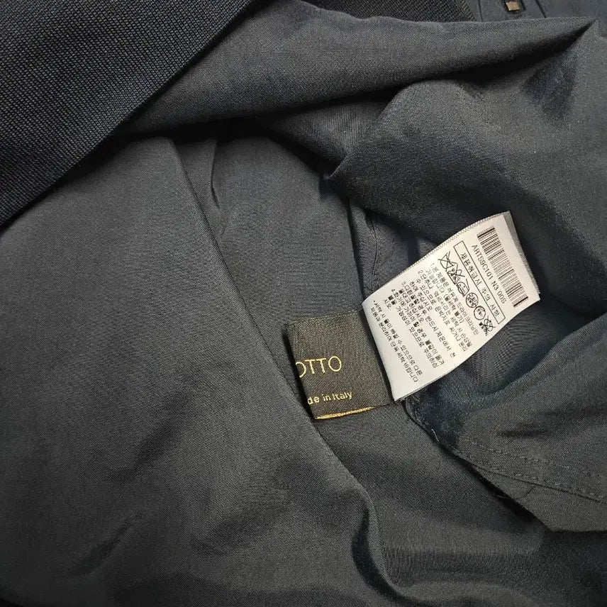 [SOLD OUT] 알레그리 집업 티셔츠 S