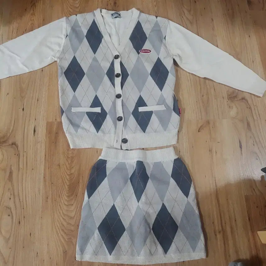 [BUNJANG] Sculptor Argyle Cardigan Skirt Set / 스컬프터 아가일 가디건 스커트 셋업