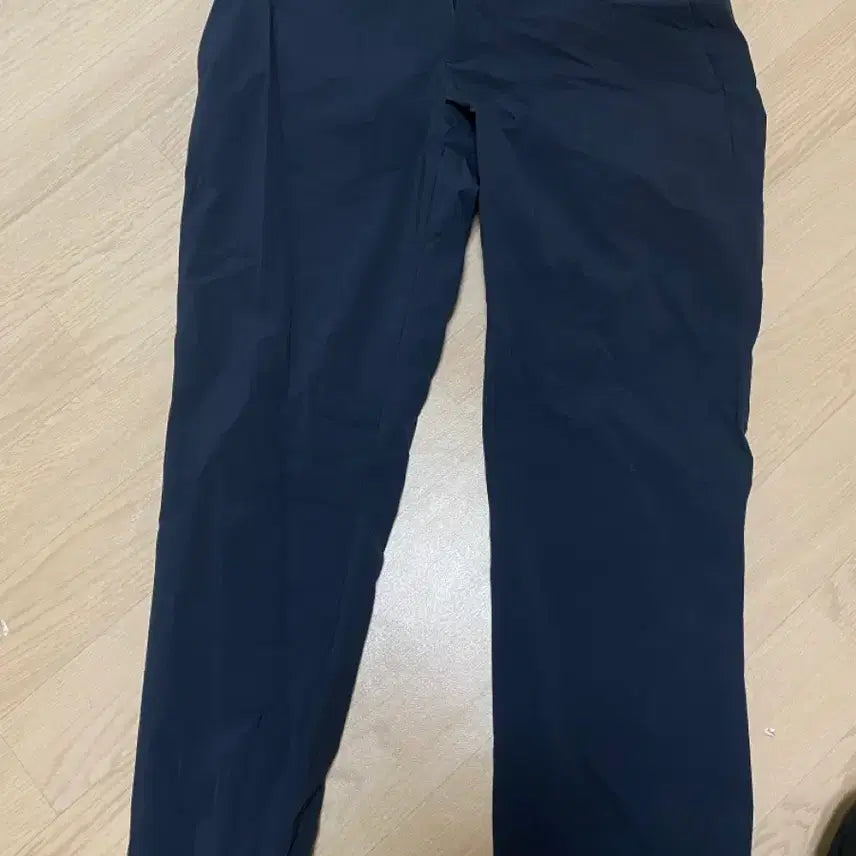 [BUNJANG] Theory Precision Tech Slacks Pants / 띠어리 프리시전 테크 슬랙스 바지