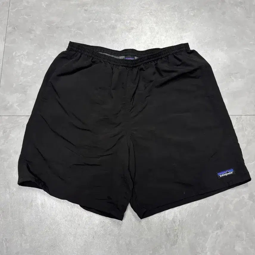 [SOLD OUT] 정품 파타고니아 배기스 5인치 팬츠