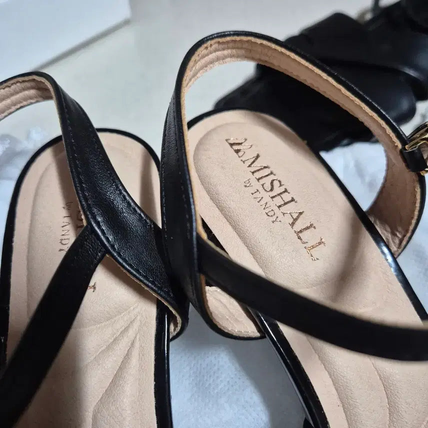 [SOLD OUT] 탠디 (새상품) 1+1