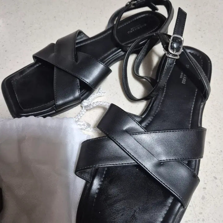 [SOLD OUT] 탠디 (새상품) 1+1