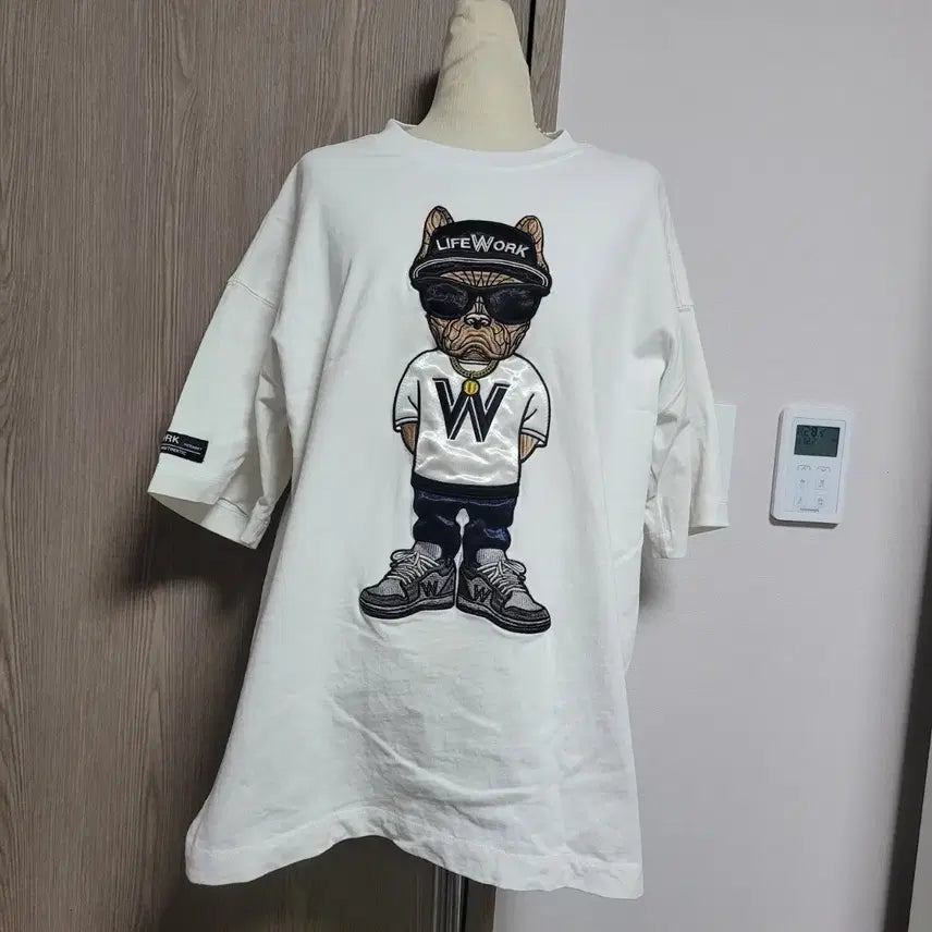 [SOLD OUT] 라이프워크 강아지 캐릭터 패치 반팔 티셔츠  남녀공용