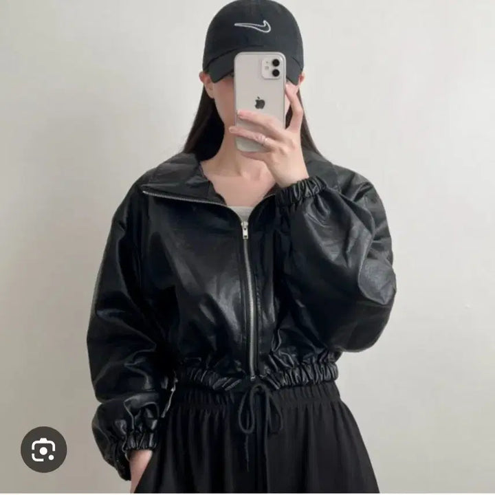 [BUNJANG] Miss Hong Crop Short Faux Leather Jacket / 크롭 숏 레더 가죽 자켓 ( 프리)